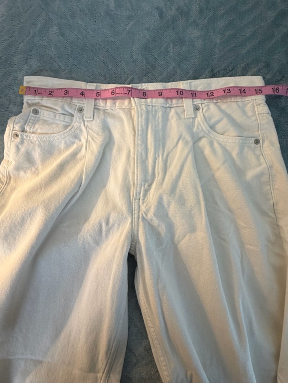 Levis Premium Baggy Dad Wide Leg Off White Jeans 28 Minimalist Edgy High Rise - Picture 10 of 14